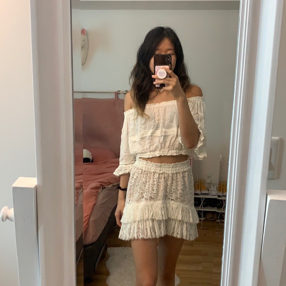 NWT Cotton lace trim off shoulder flutter sleeve top